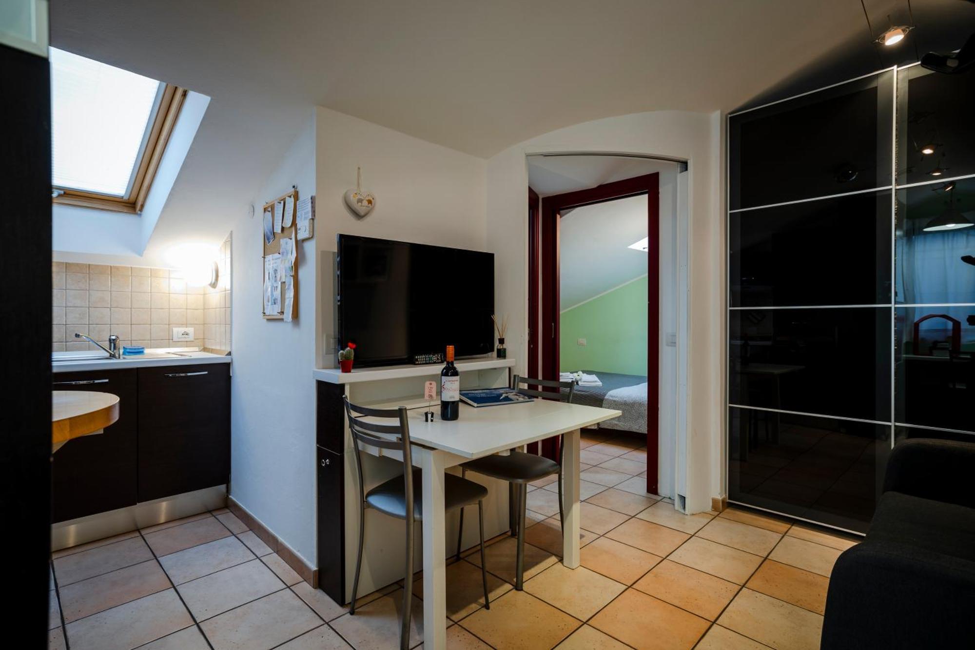 Above The Sky - Flying Apartment San Marino Luaran gambar